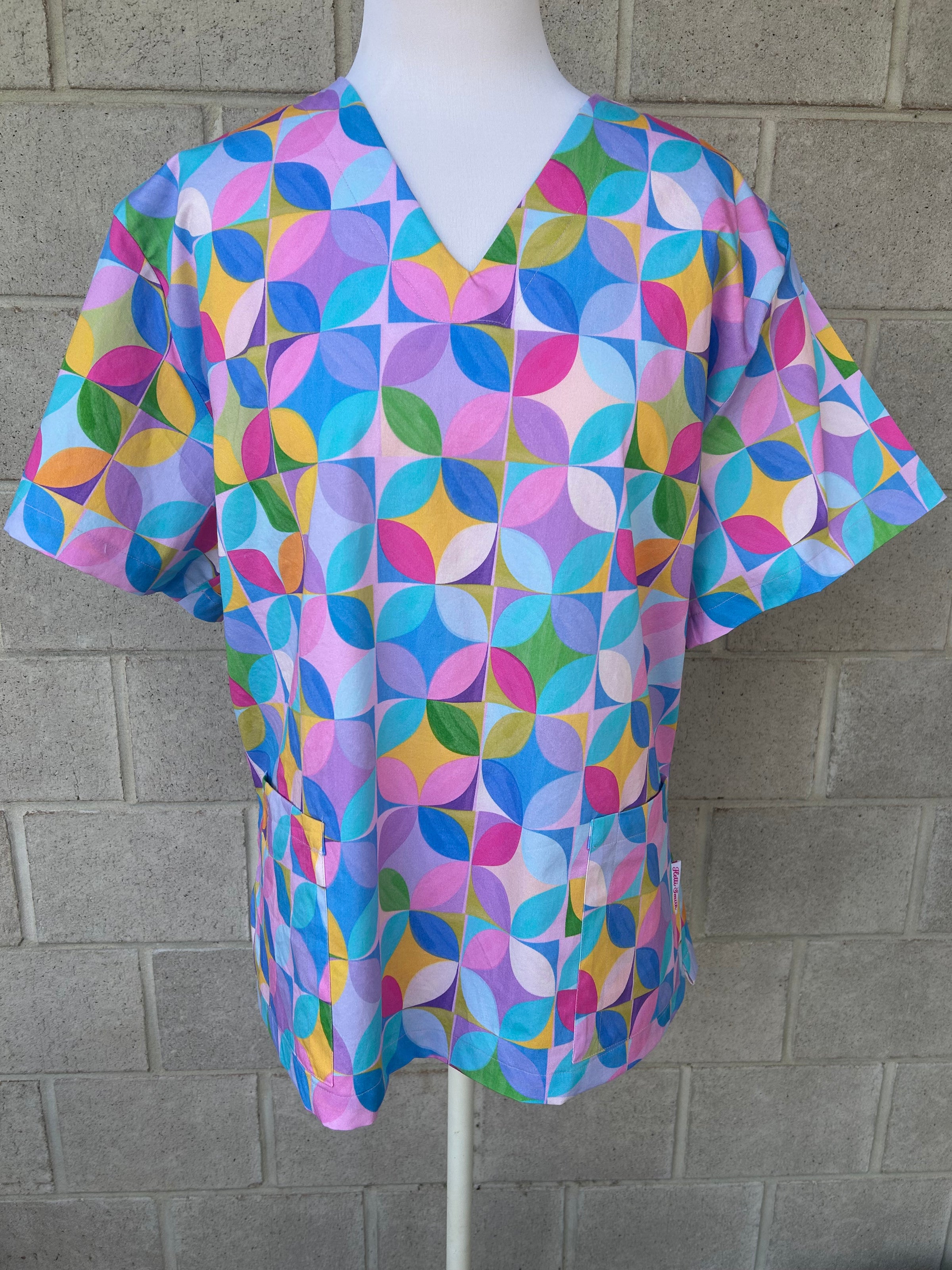 Luminosity Scrub Top (Pre-order)