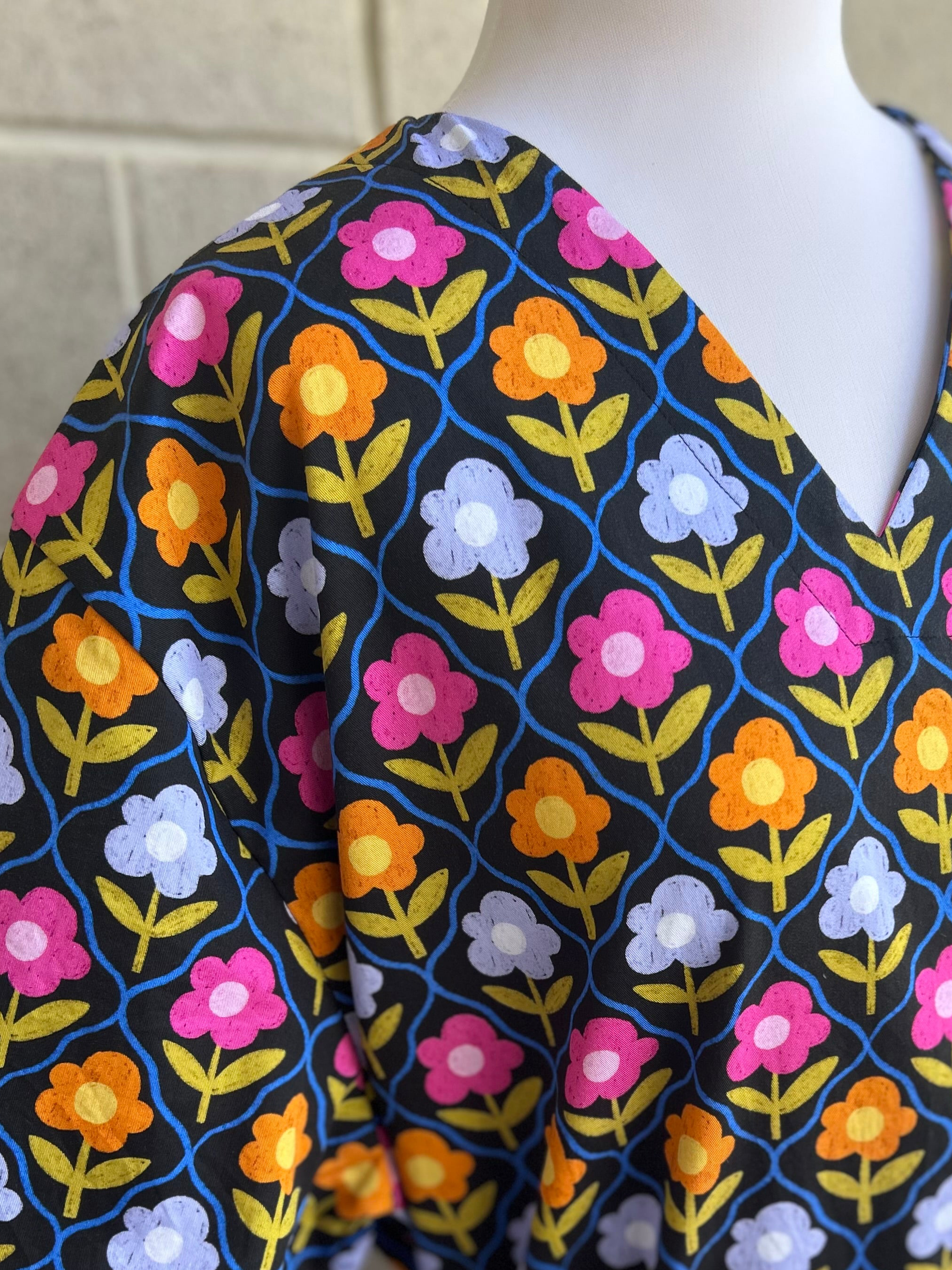 Bright Blooms Scrub Set (Pre-order)