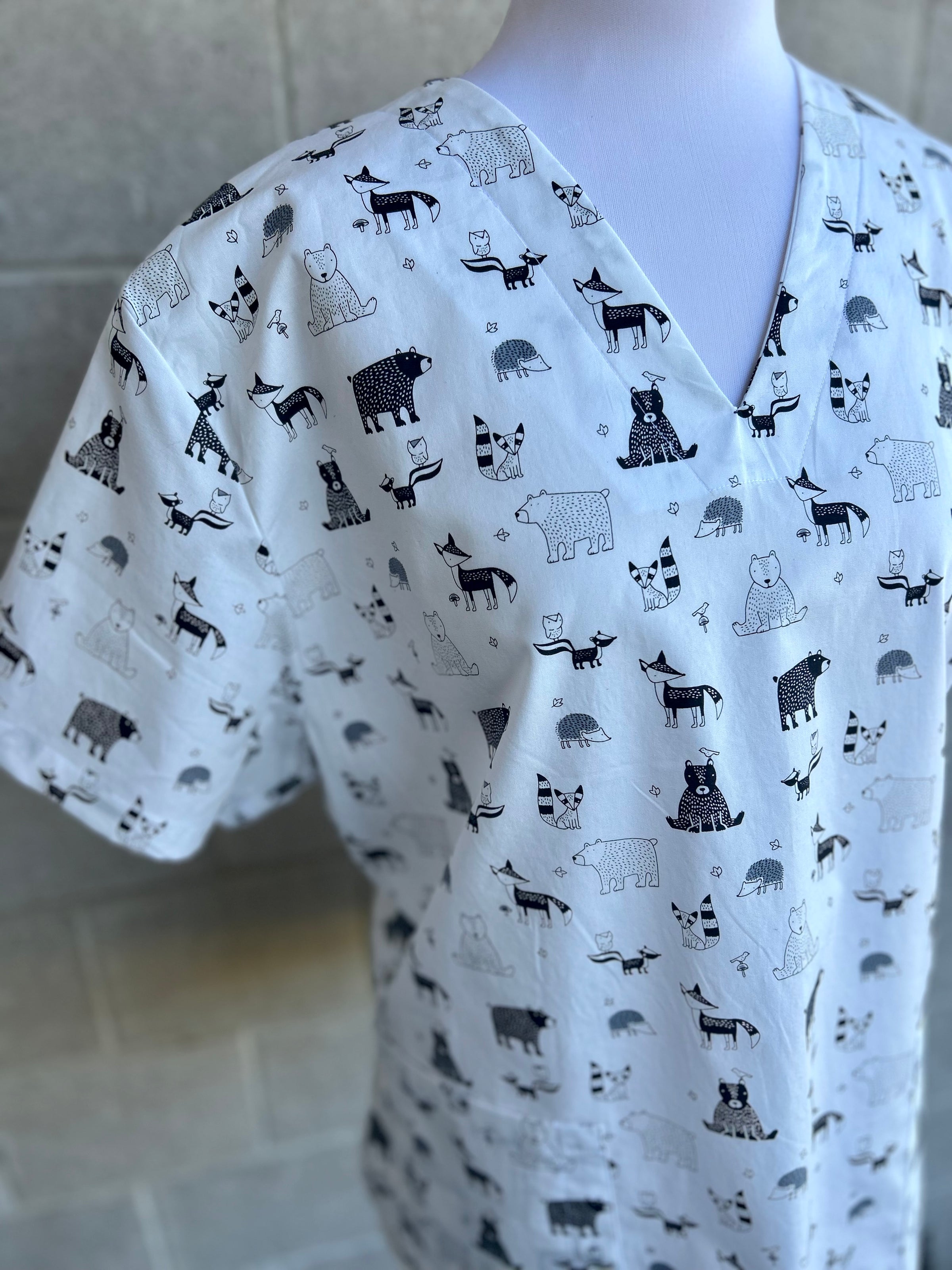 Black and white animals Scrub Top