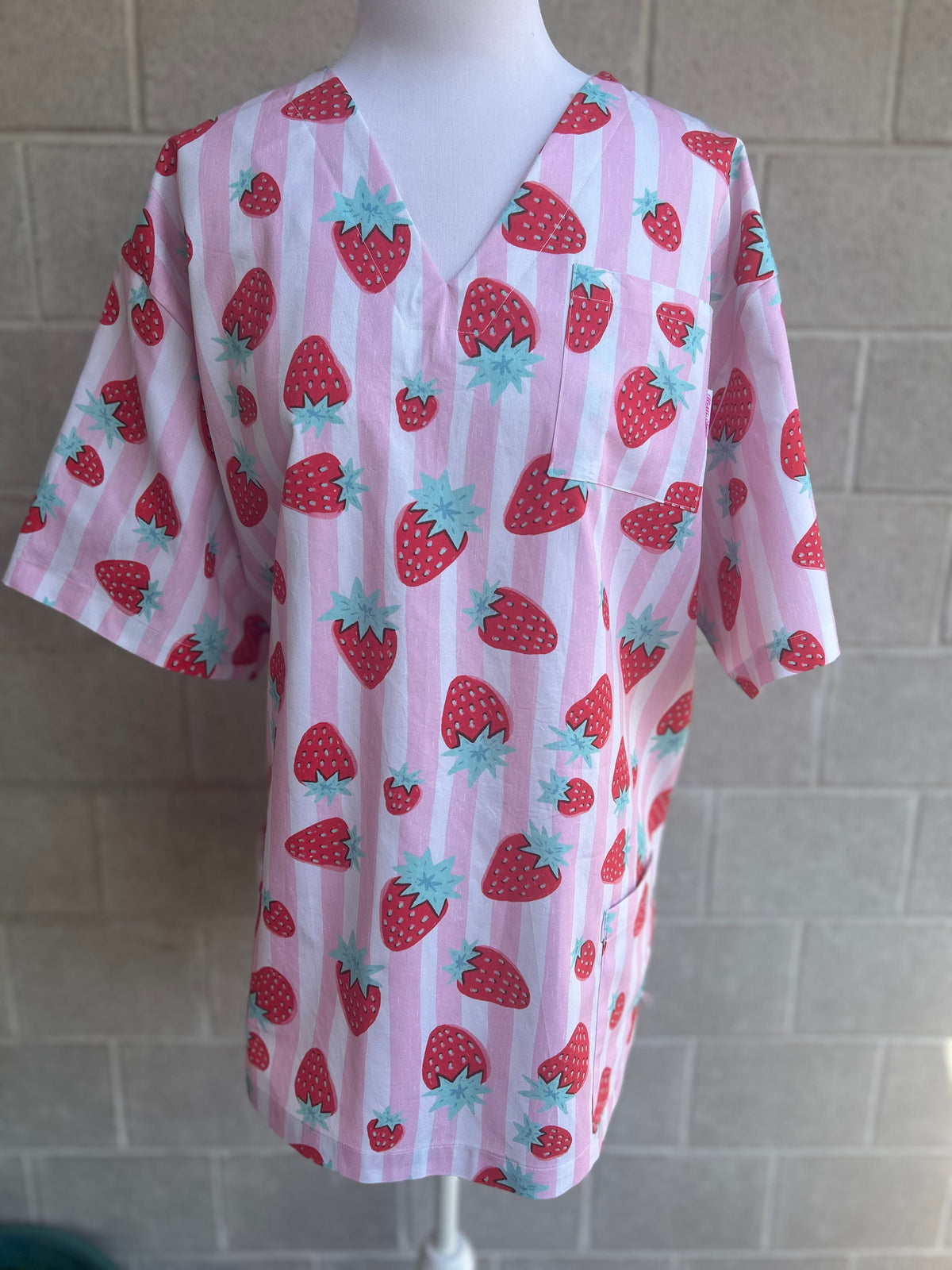 Strawberry stripes Scrub Set (Pre-order)