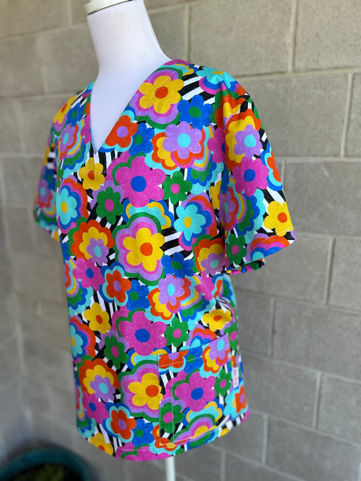 Electric bloom Scrub Set (Pre-order)