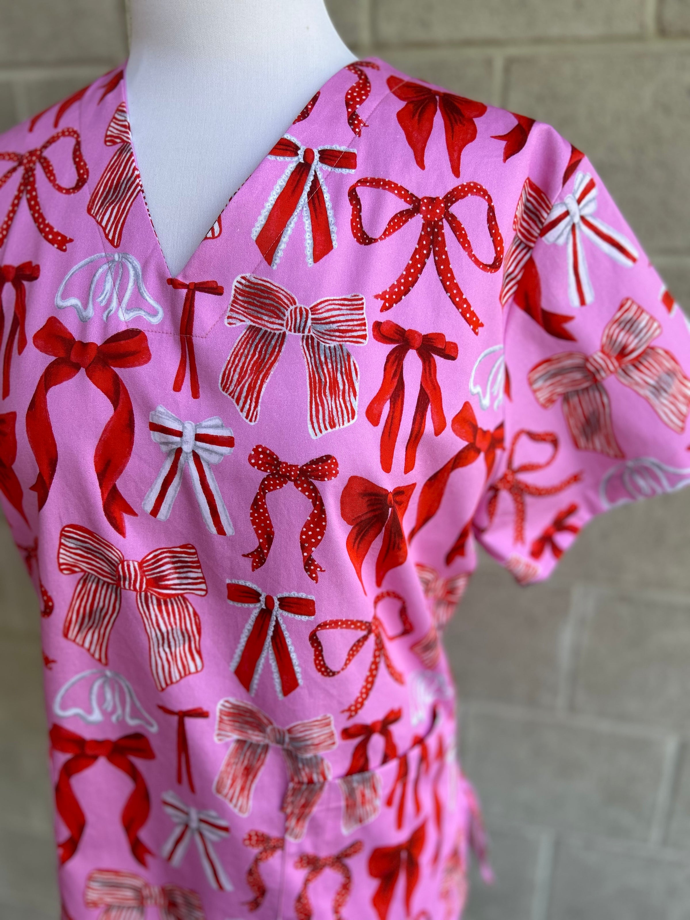Bows Scrub Top (Pre-order)