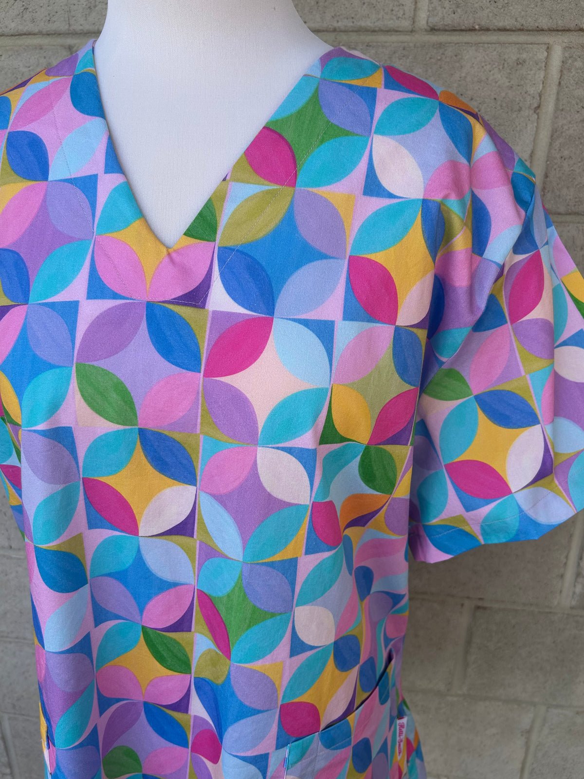 Luminosity Scrub Top (Pre-order)