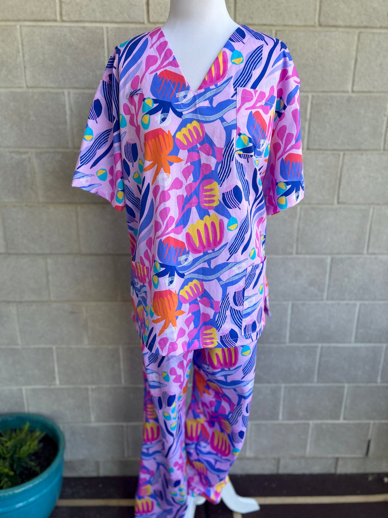 Bush Dancer Pink Scrub Top (Pre-order)