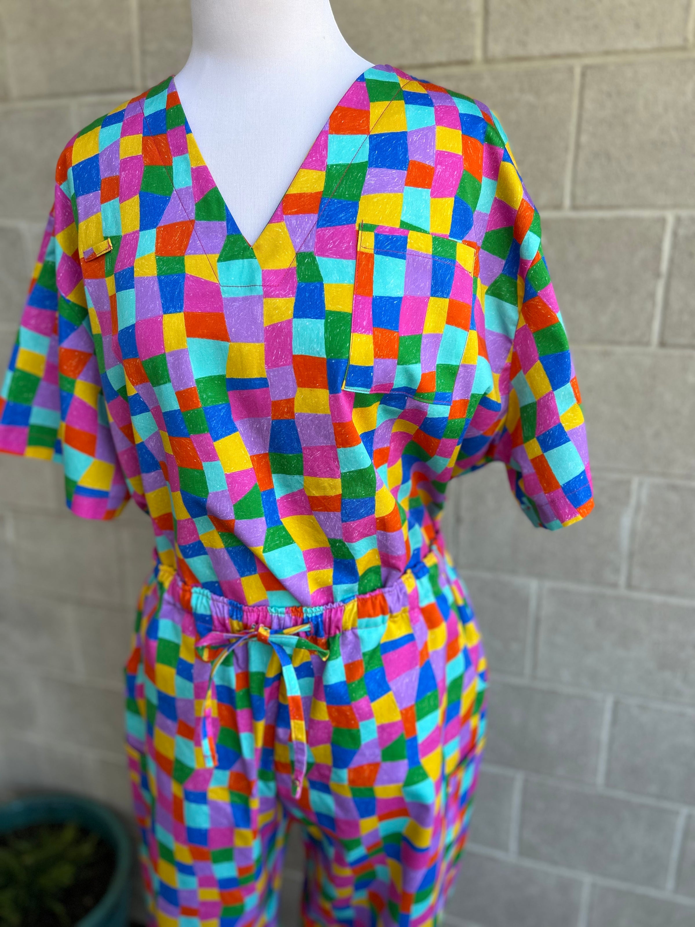 Building blocks Scrub Top (Pre-order)