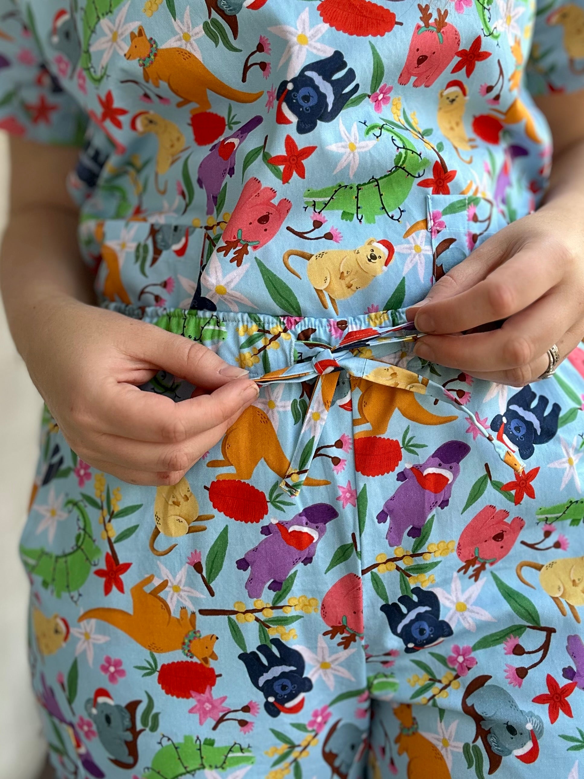 Aussie Christmas Animals scrub Set