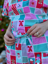 Christmas Quilt Scrub Set (Ready made size M)