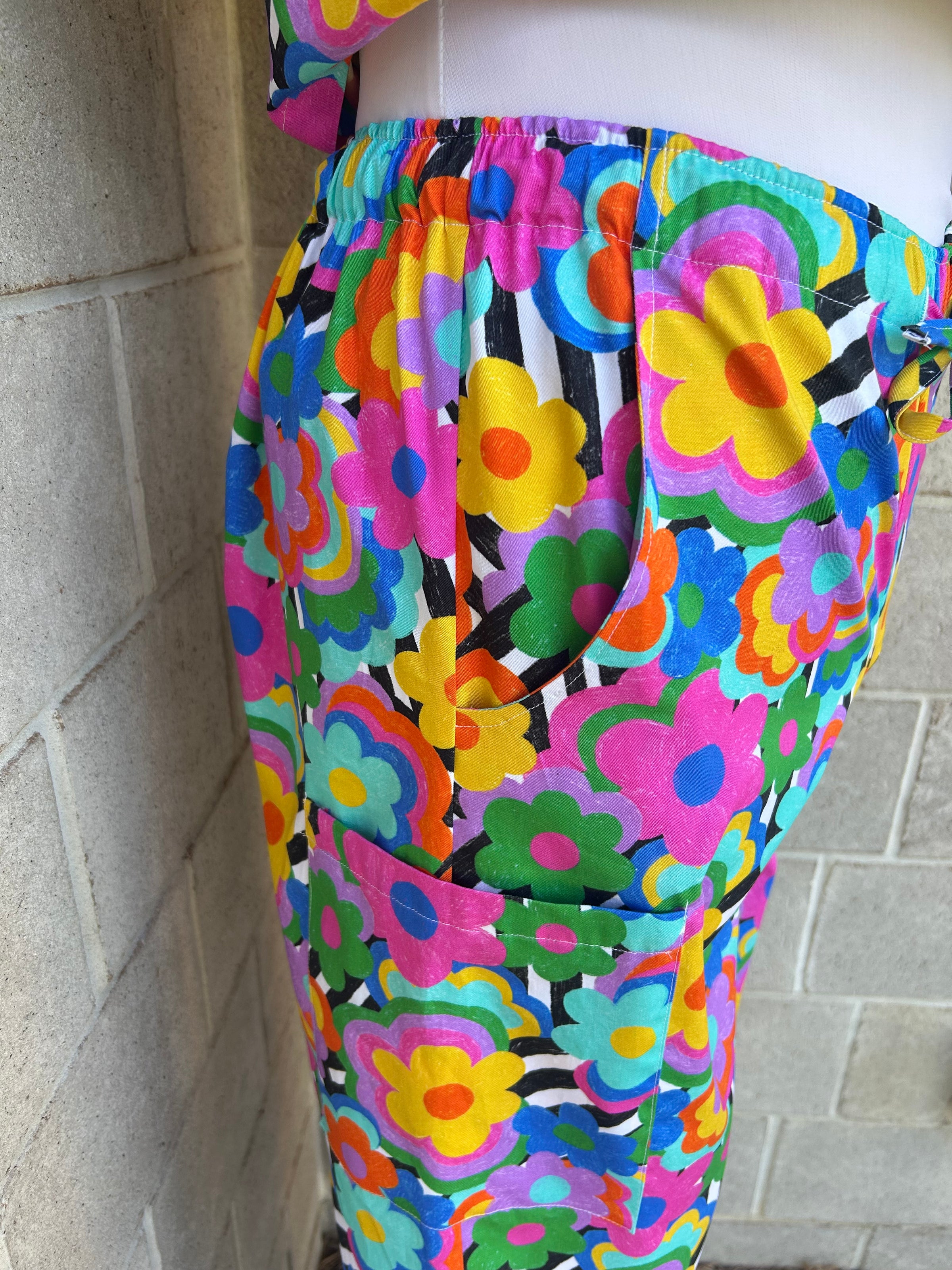 Retro Bloom Scrub Set