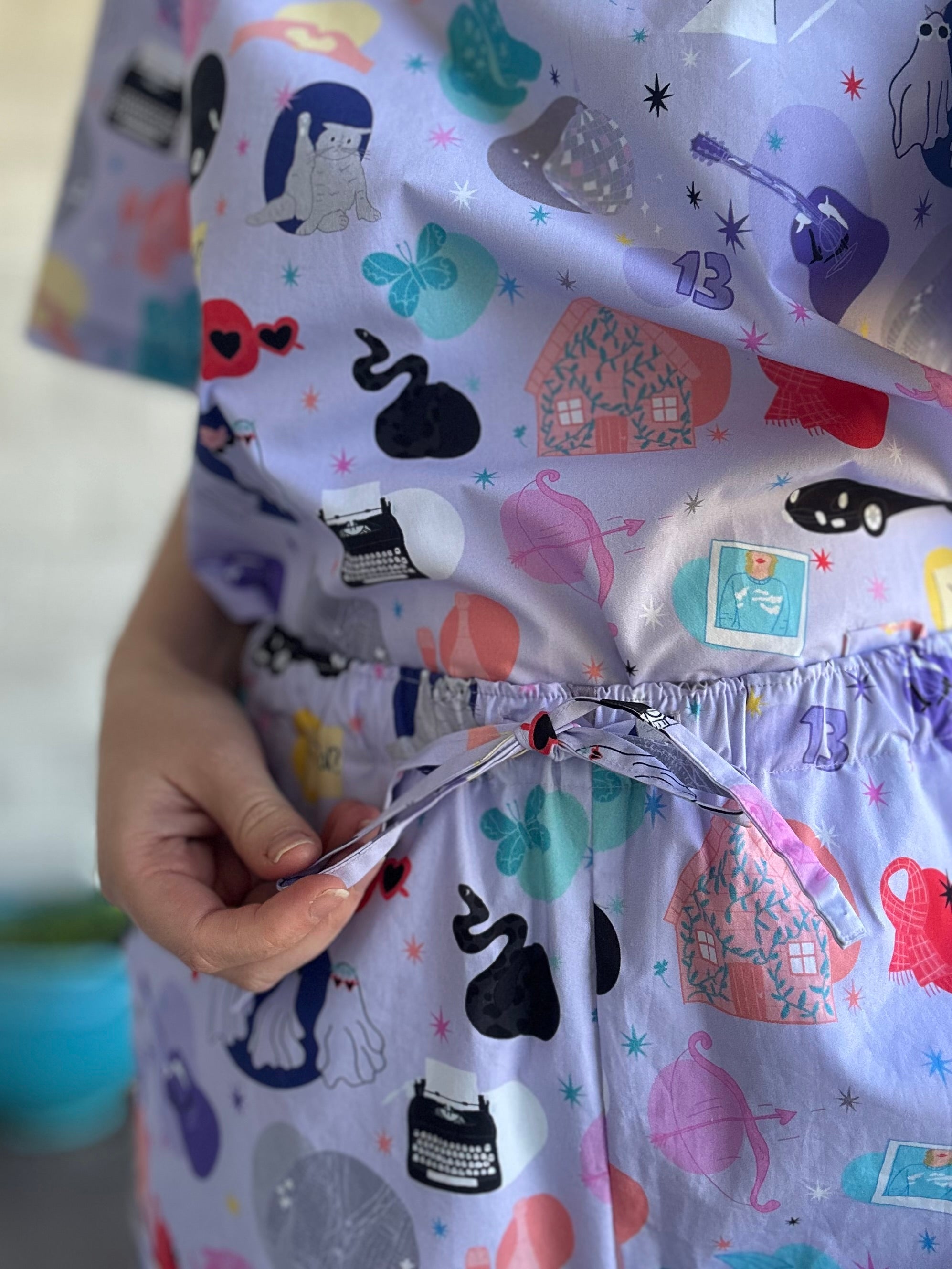 Eras Scrub Set