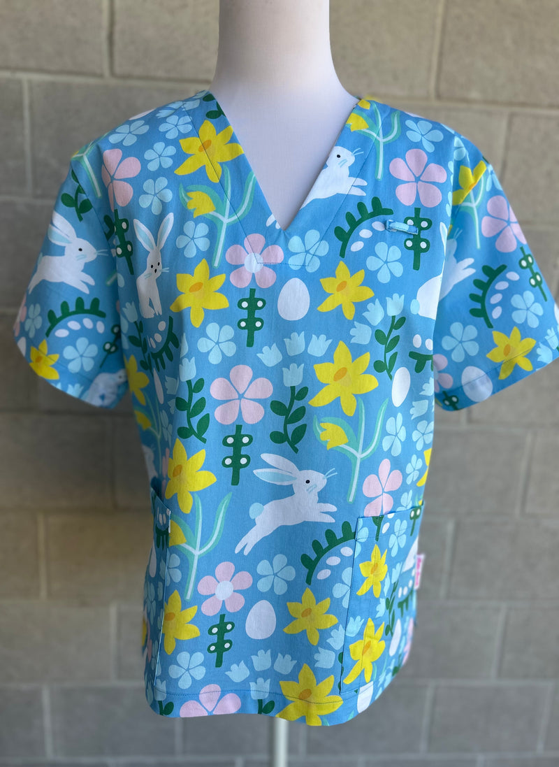 Cally Hop Scrub top