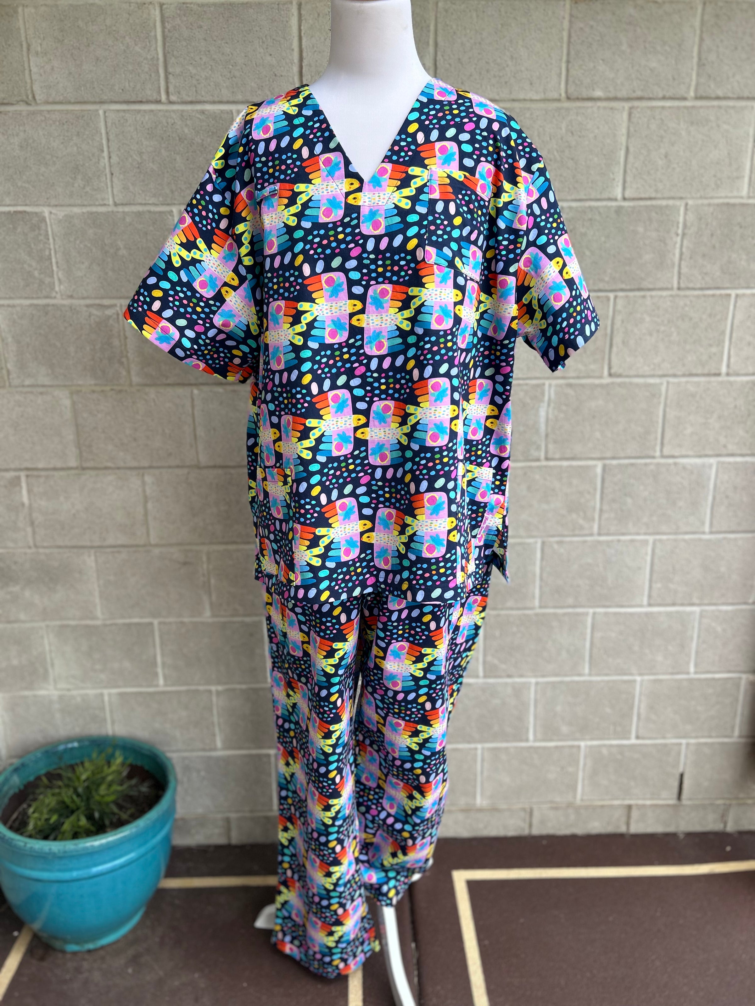 Fiesta Birds Noir Scrub Set (Pre-order)