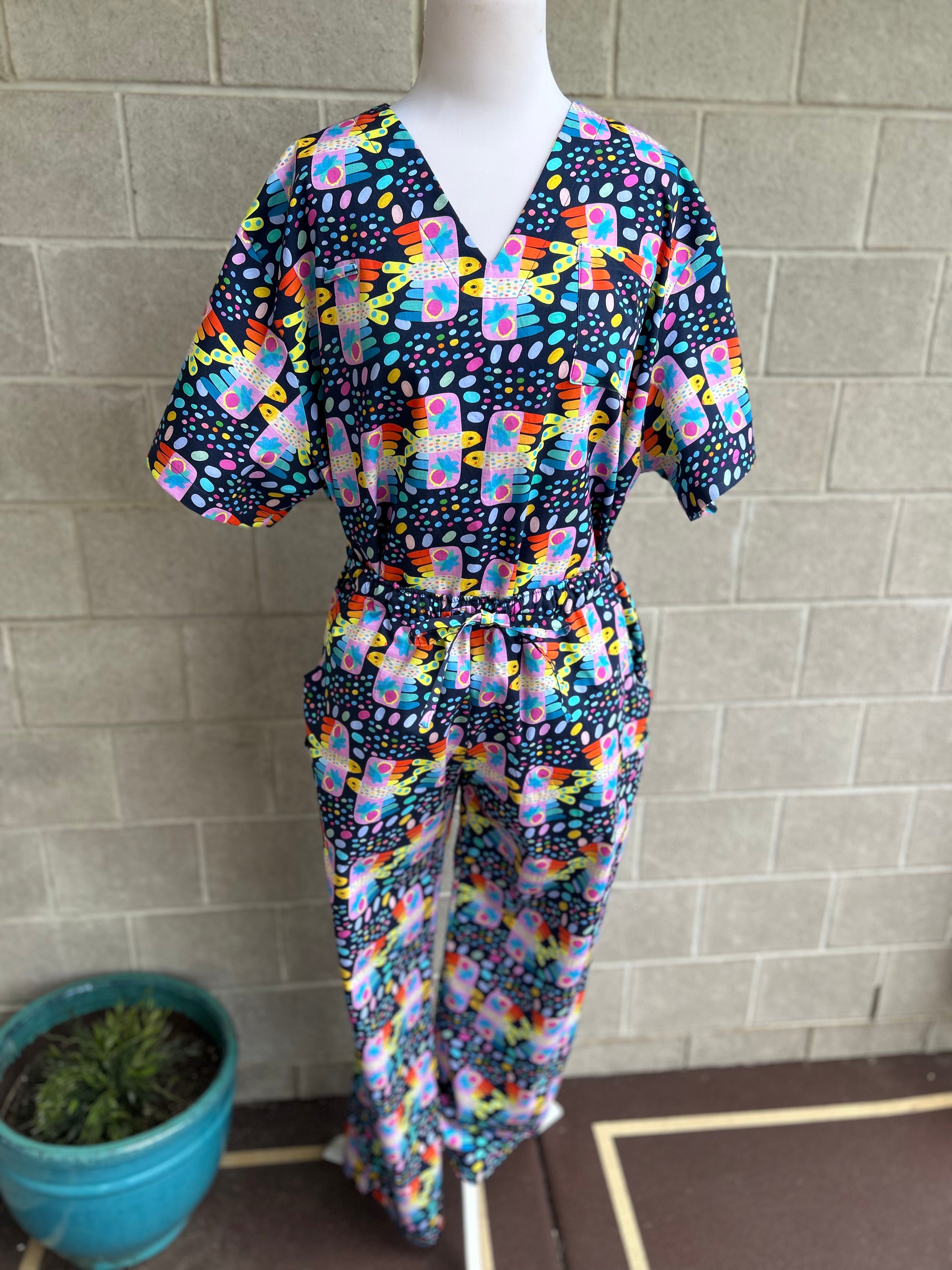 Fiesta Birds Noir Scrub Set (Pre-order)