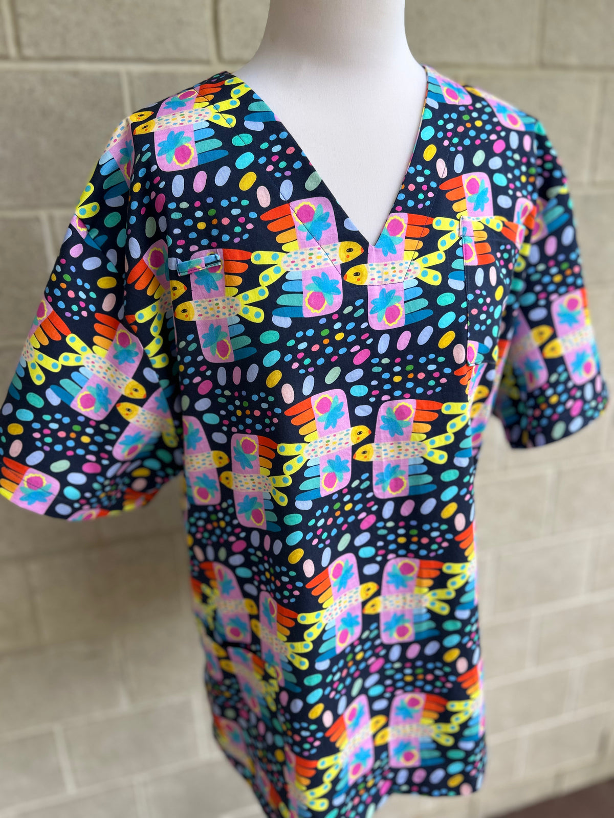 Fiesta birds Noir Scrub Top (Pre-order)