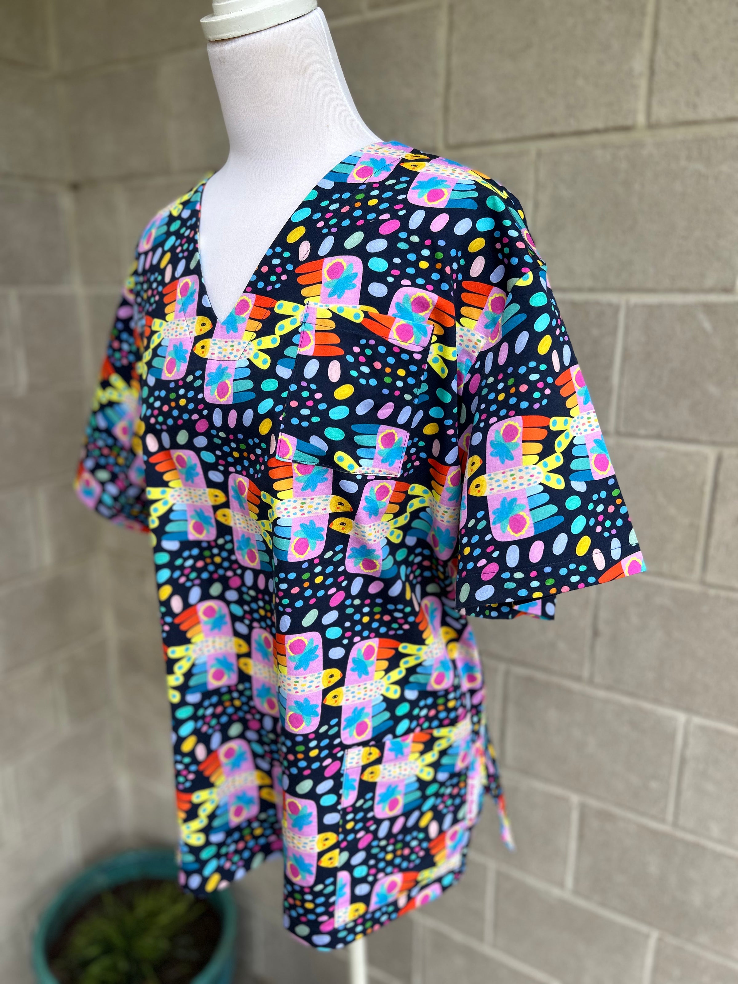 Fiesta birds Noir Scrub Top (Pre-order)